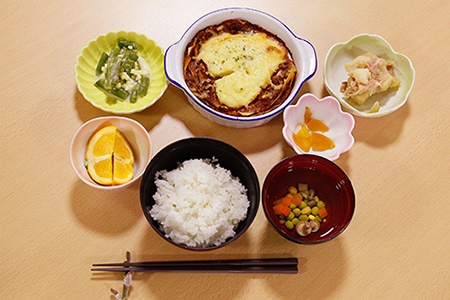 お食事